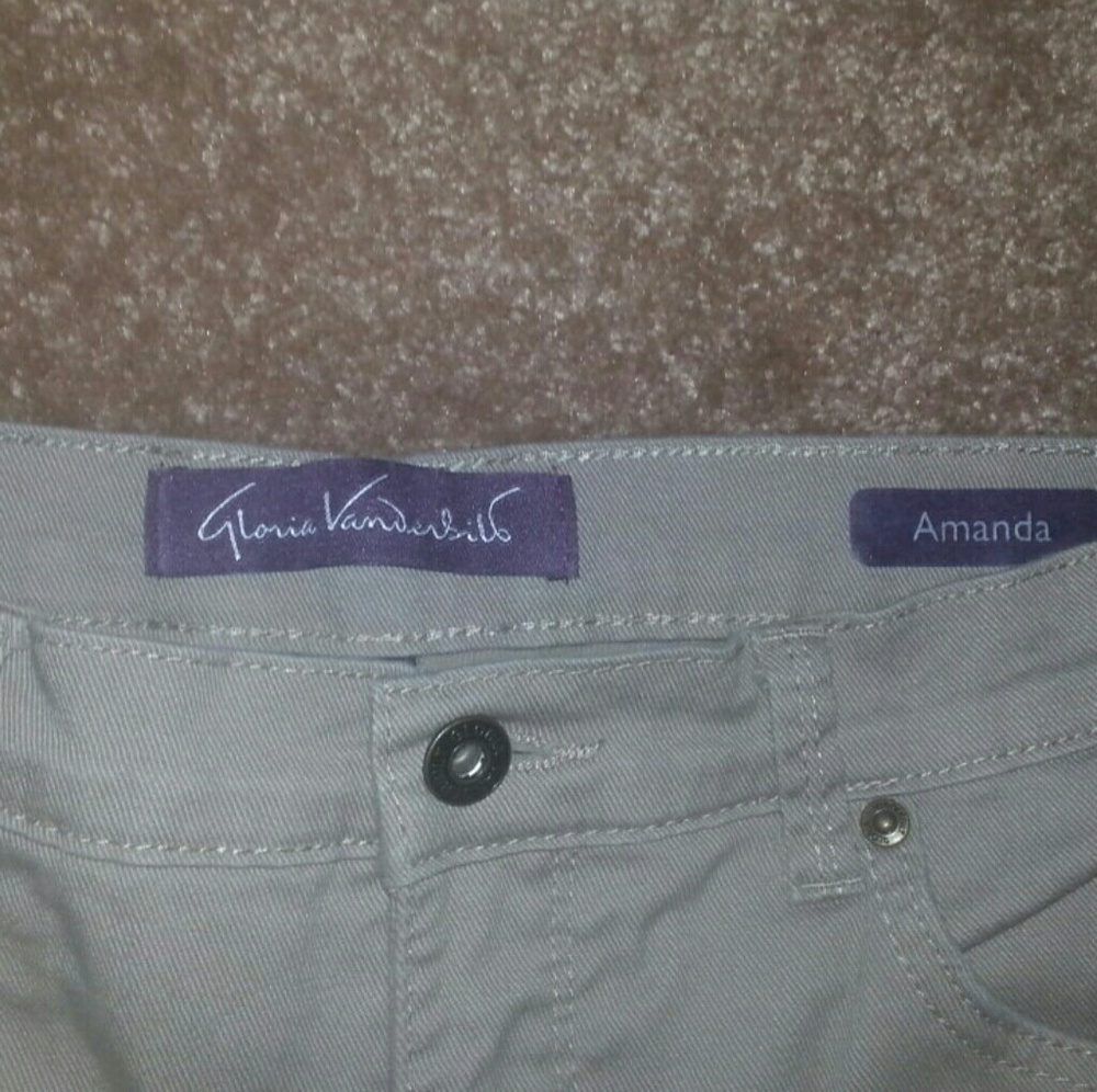 Jeans - Picture 2 of 3